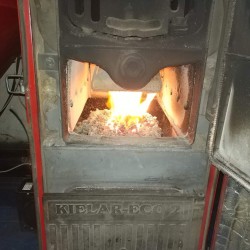 Fotka z lampą.